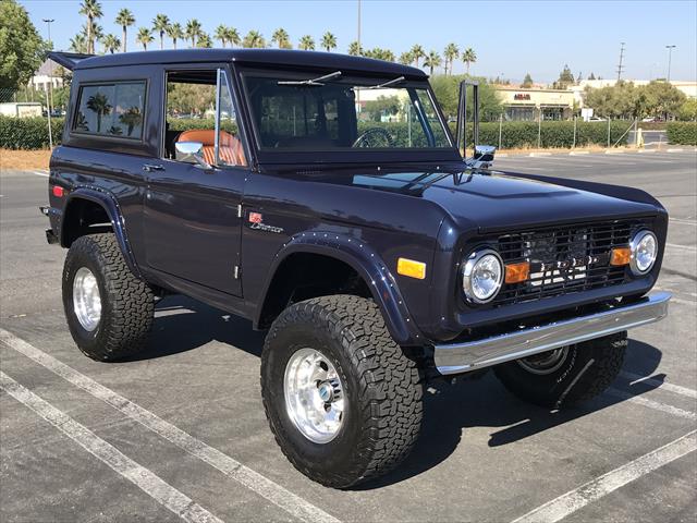 1974 Midnight blue Bronco w 4 Speed Automatic PS PDB frame off | Custom