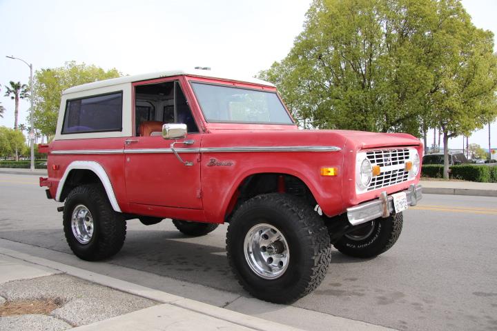 1974 Midnight blue Bronco w 4 Speed Automatic PS PDB frame off | Custom ...