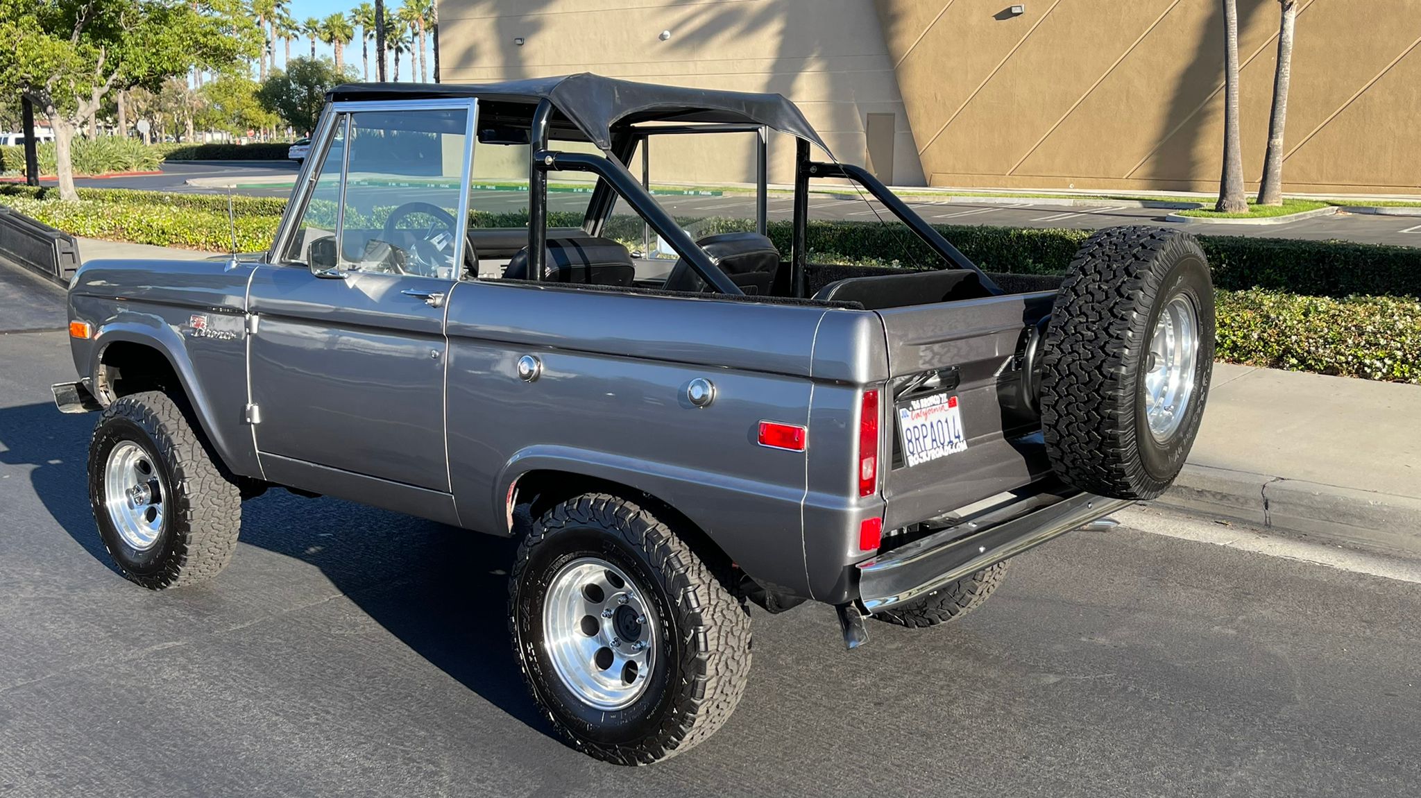 1972 Silver-Black-Ford Bronco Sport - Custom Classic Ford Bronco ...